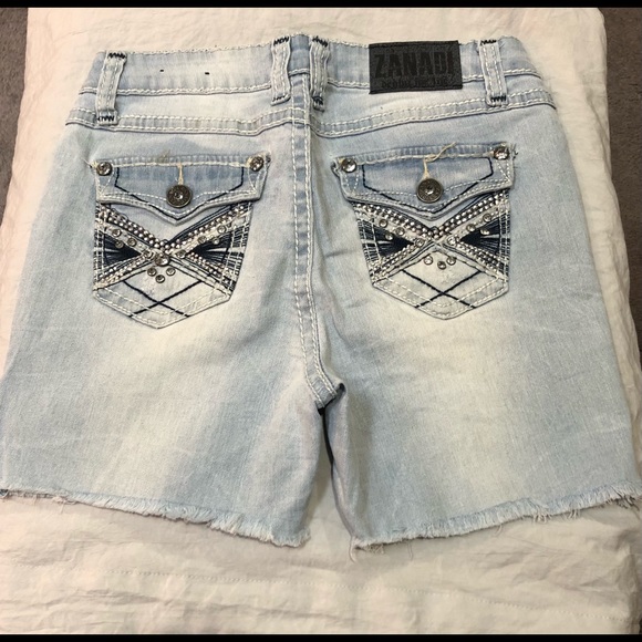 ZANADI vintage embellished/distressed shorts size 6 excellent condition - Picture 11 of 14